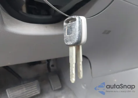 2010 Honda Odyssey Touring z USA, uszkodzony, nr VIN 5FNRL3H9XAB085936